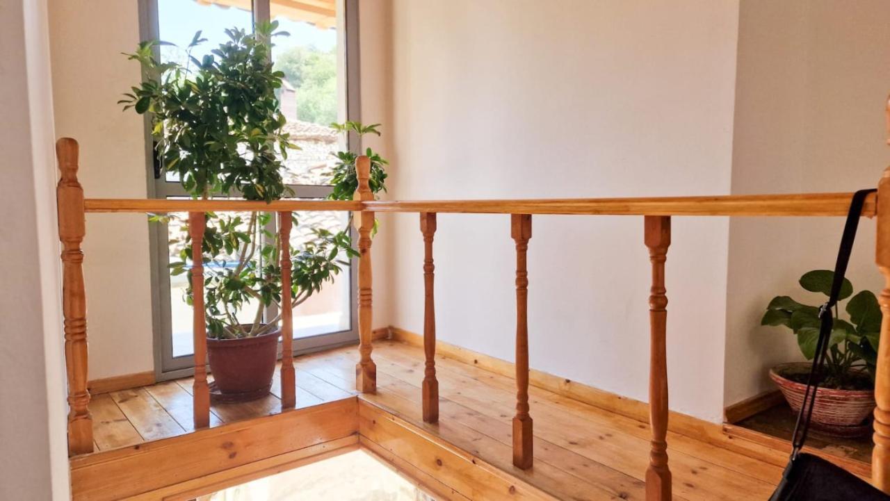 Guesthouse Kroi City Center 베라트 외부 사진