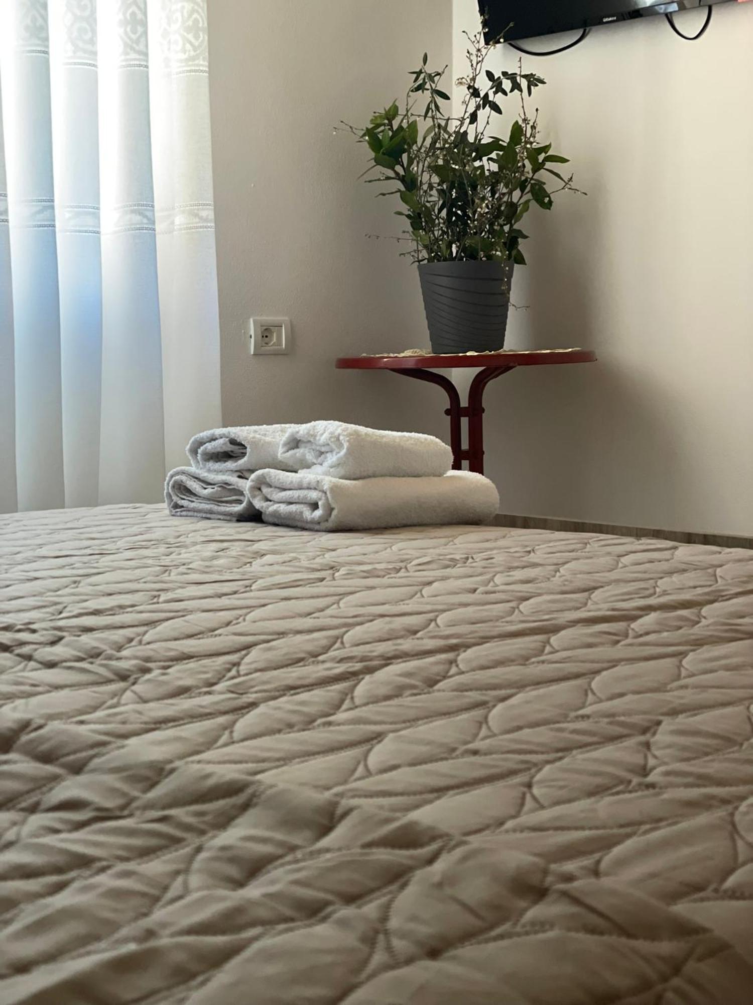 Guesthouse Kroi City Center 베라트 외부 사진